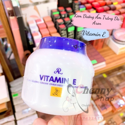 kem-duong-am-body-va-mat-vitamin-e